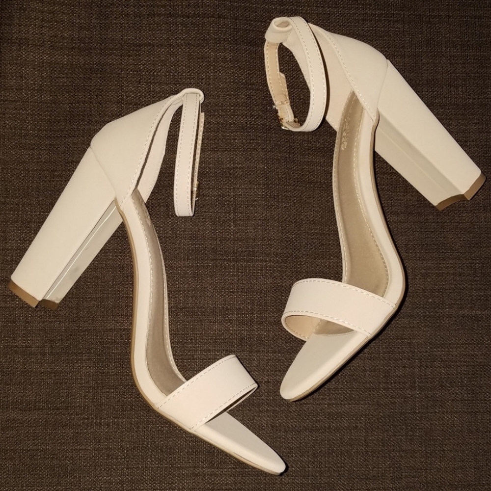 NWOT Charlotte Russe Wedge Heel